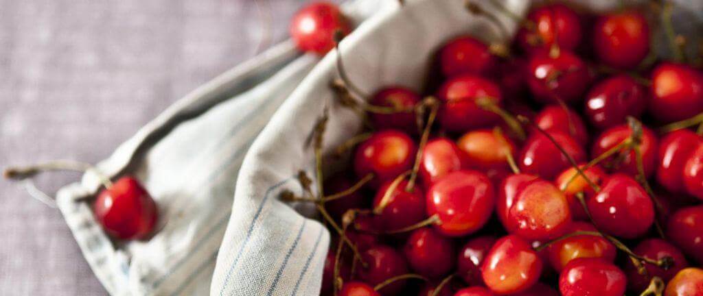 Endurance superfoods: ingredients for an athlete diet