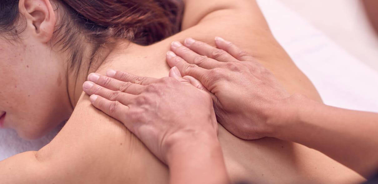 Why you shouldn't go to a salon for your next massage