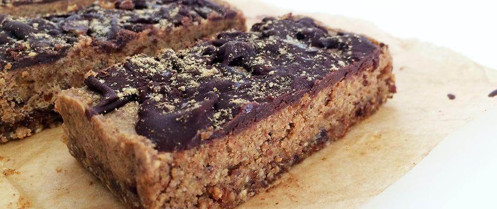 Healthy vegan gingerbread caramel slice, dairy-free