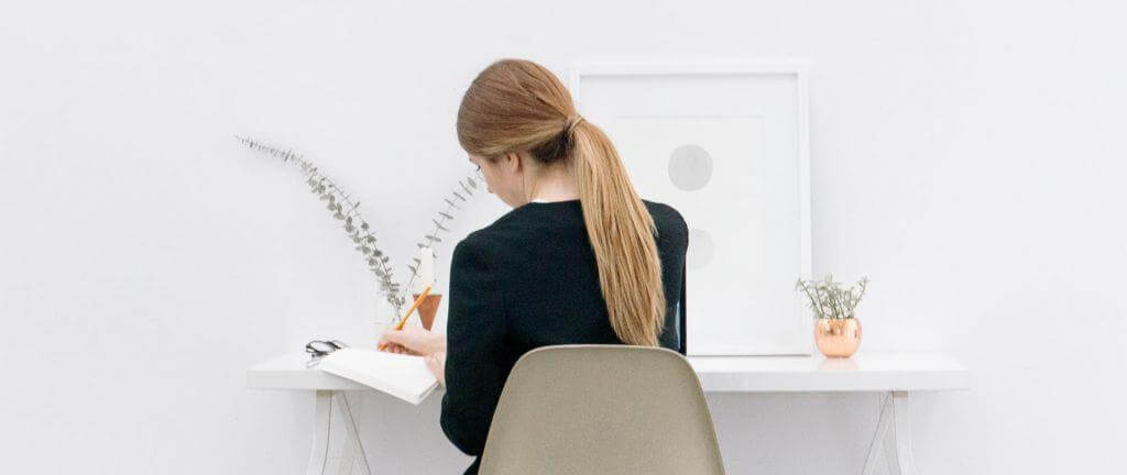 5 ways to combat back pain from sitting at your desk