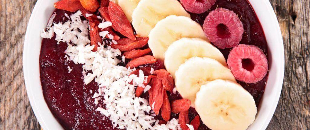 Acai bowl: an easy antioxidant-filled healthy breakfast